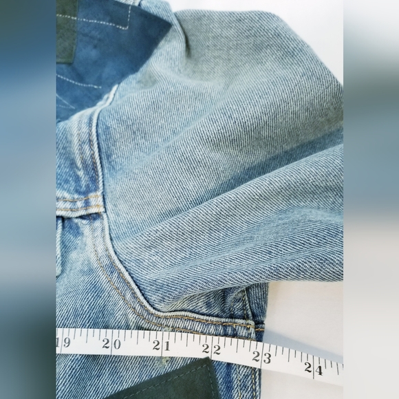 LEVI'S Levi Strauss & Co. Vintage Relaxed Trucker Jacket Distressed Patchwork - Picture 15 of 16